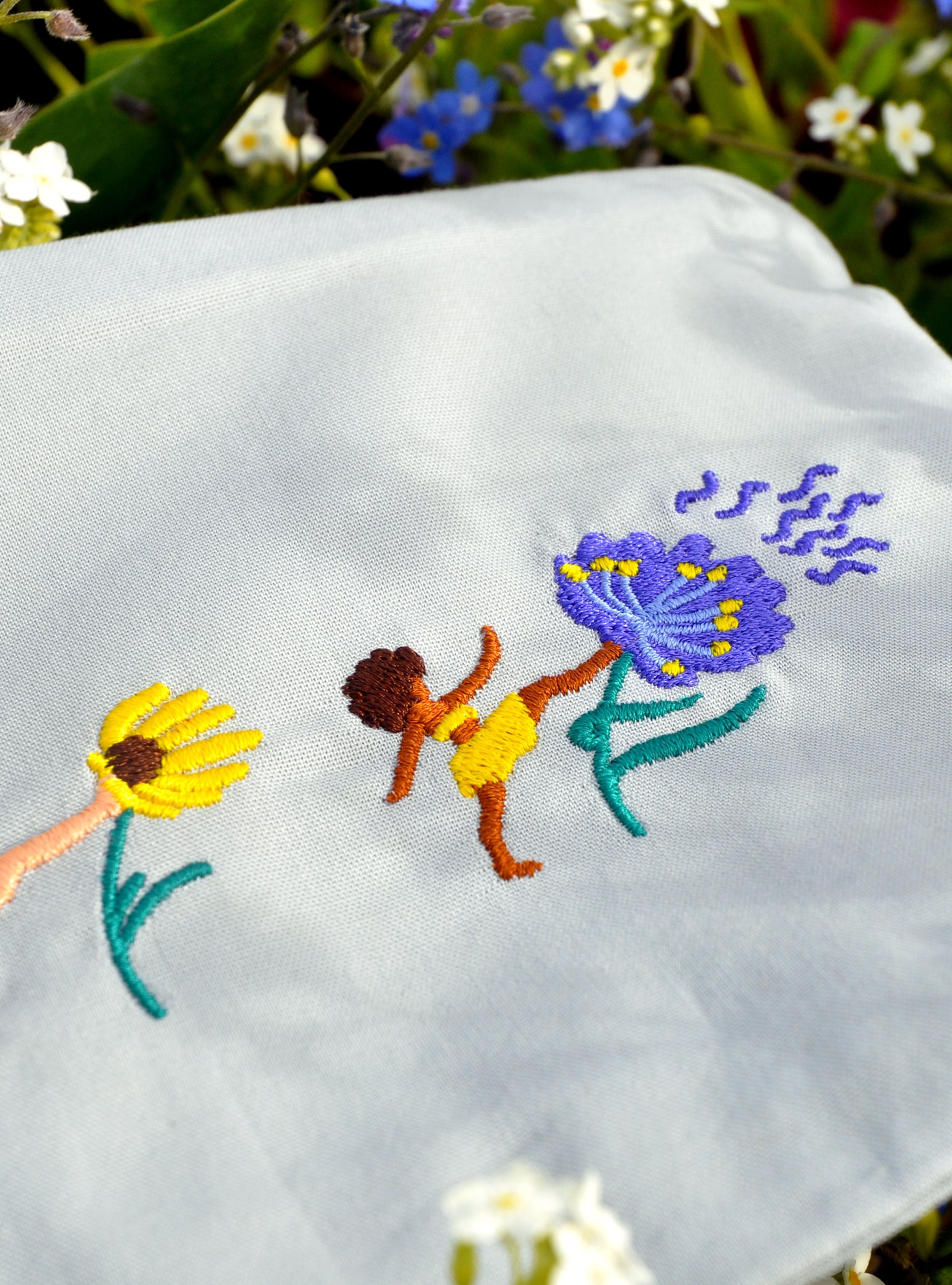 LAS-trousse-lancemoidesfleurs4-min